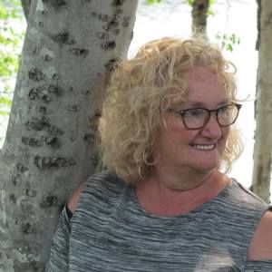 Meet your Posher, Helen